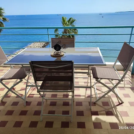 Guillaumont Apartment